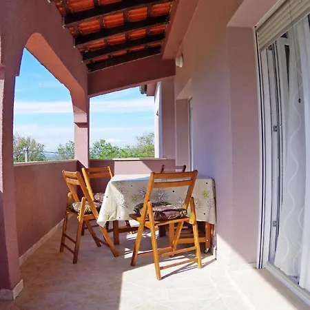 In Mit Grill Und Garten Apartamento